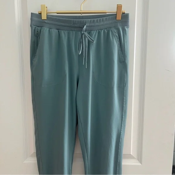 Zella Live In Pocket Joggers in Grey Thunder - Picture 11 of 13